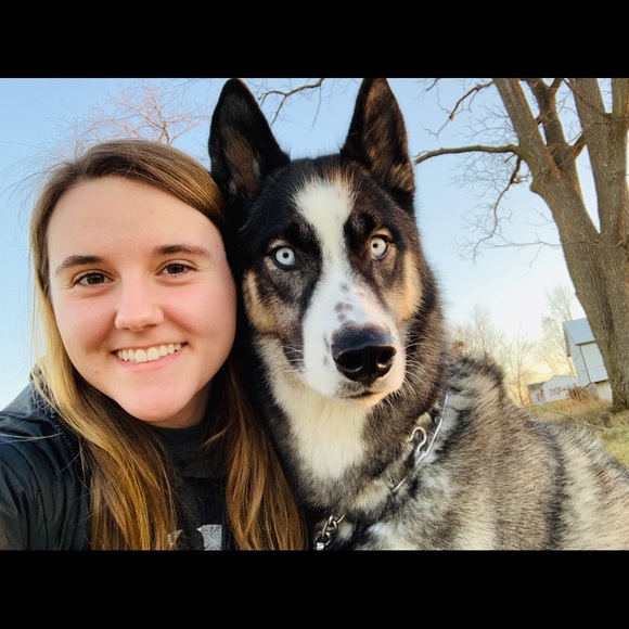 Meet your Posher, Megan - Picture 1 of 1